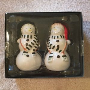 Holiday Snowmen Salt n Pepper Shaker Set Threshold